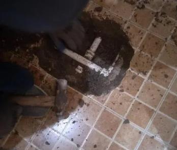 嫩江卫生间漏水维修公司为您分享下卫生间渗水如何处理及注意事项
